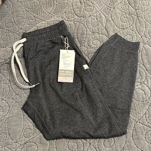 NWT Vuori Women’s Performance Jogger